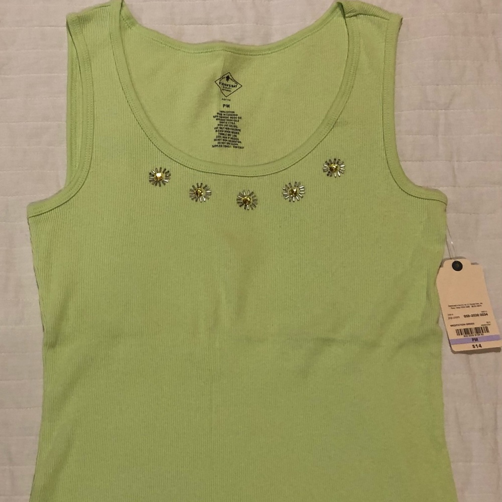 St John’s Bay, NWT, women’s green tank top, 100% linen, w/ accents on front, PM